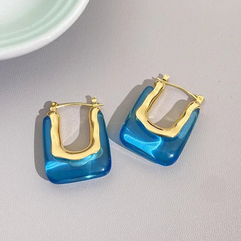 Charmante Ohrhänger mit Glücksmotiv (Fünfblättrige Blume)