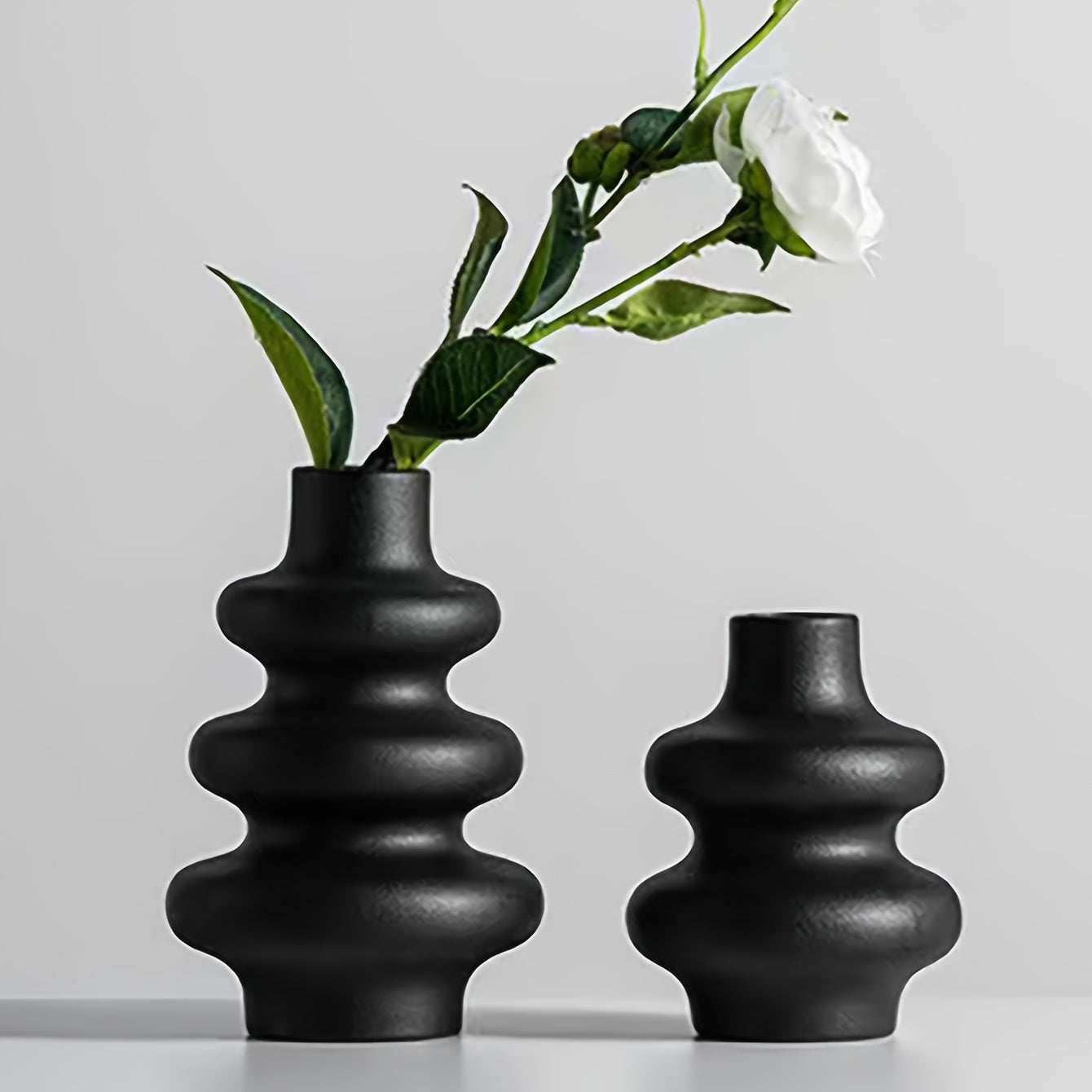 Spiral-Keramikvase im Boho-Stil