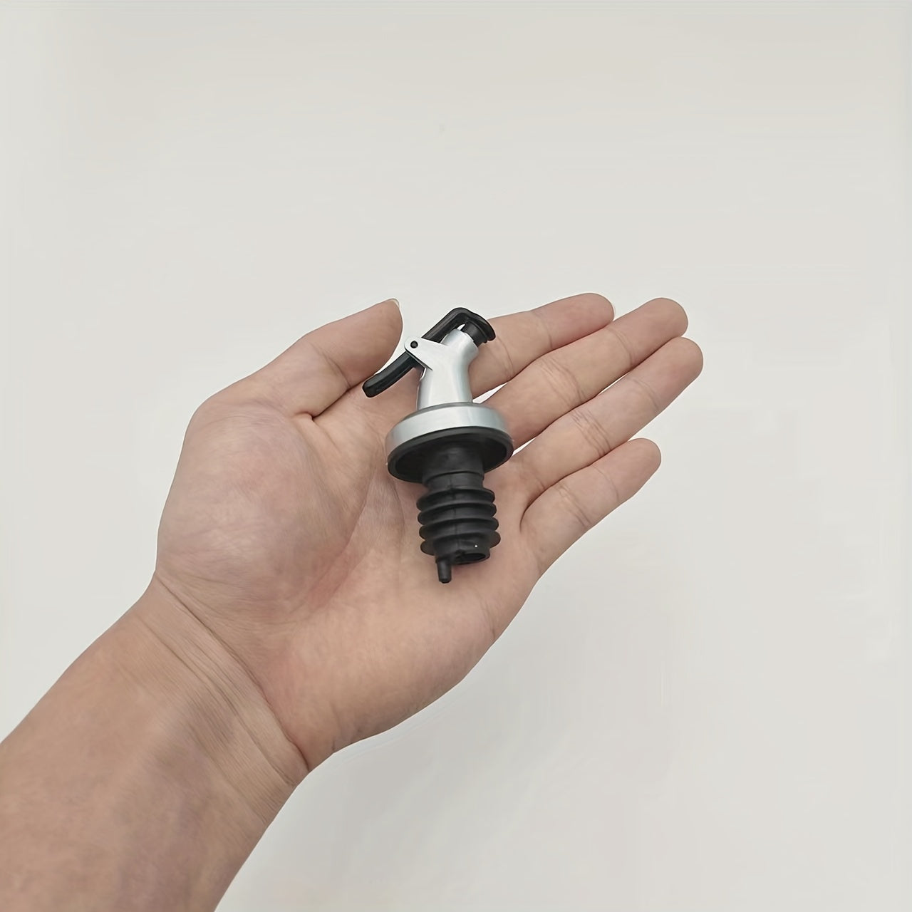 3er-Set Ausgießer aus Silikon für Öl und Essig