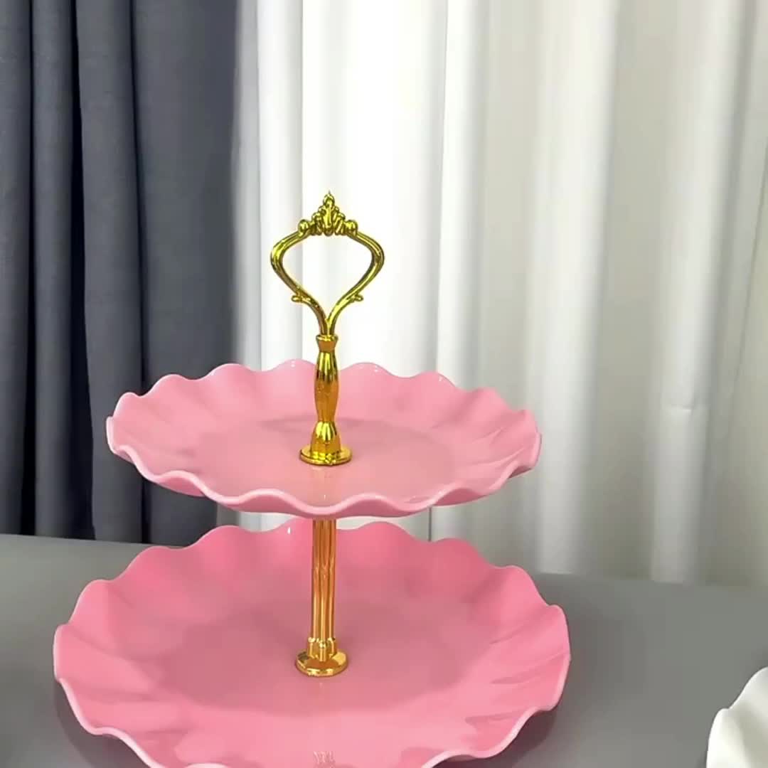 Eleganter 3-stöckiger Cupcake-Ständer mit Rüschen-Design