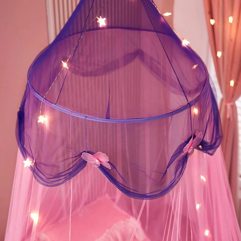 "Prinzessinnen"-Moskitonetz mit Feen-Lichtern