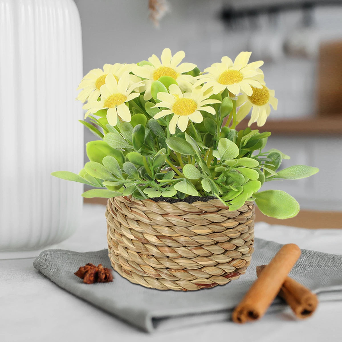 Künstliches Gras im Topf Dekoration