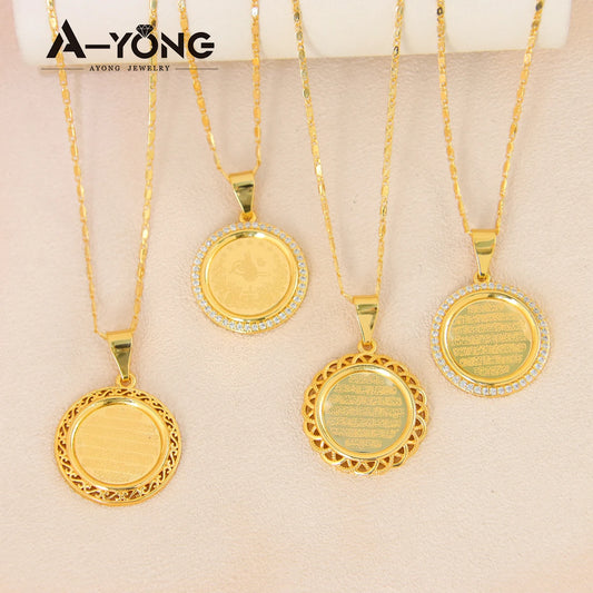 18k Vergoldeter Münz-Anhänger „Turquois Heritage“ – Traditioneller Charm