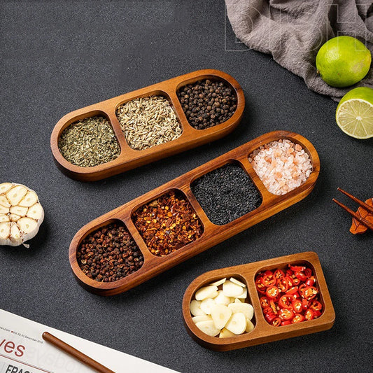 Elegantes Serviertablett mit Unterteilung aus Holz