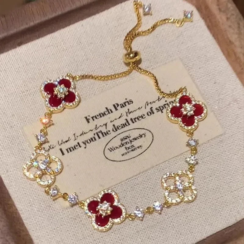 Modisches "Lucky Flower" Armband aus Edelstahl