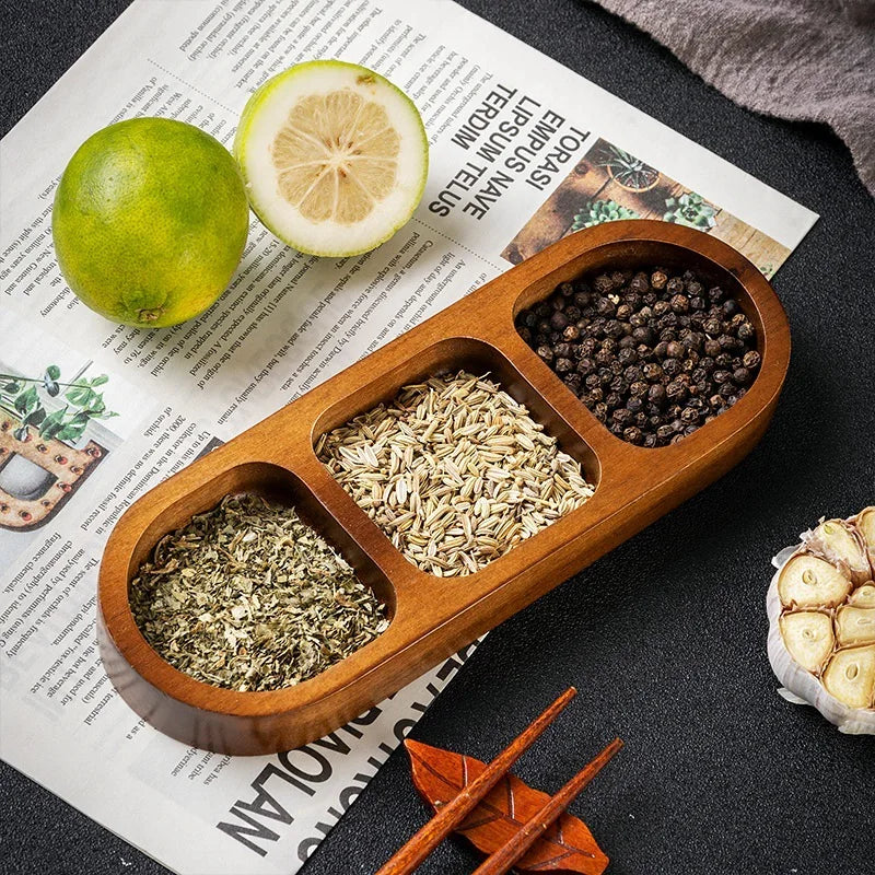 Elegantes Serviertablett mit Unterteilung aus Holz