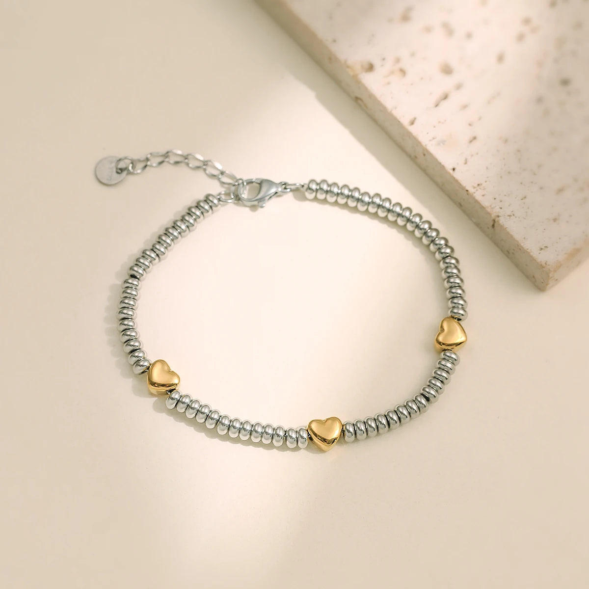 Trendiges Charm-Armband aus nicht verblassendem Edelstahl