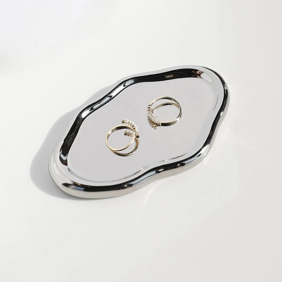 Ceramic Jewelry Tray „Antike Moderne“ – Edle Keramik-Ablage