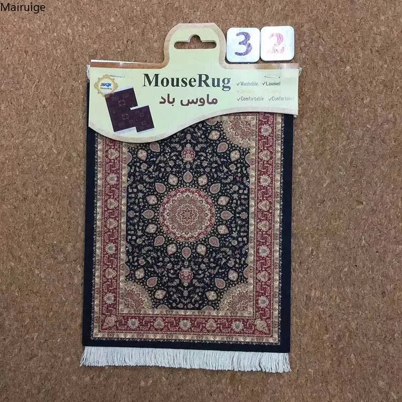 Mairuige „Desk-Carpets“ – Übergroße Schreibtischanterlage