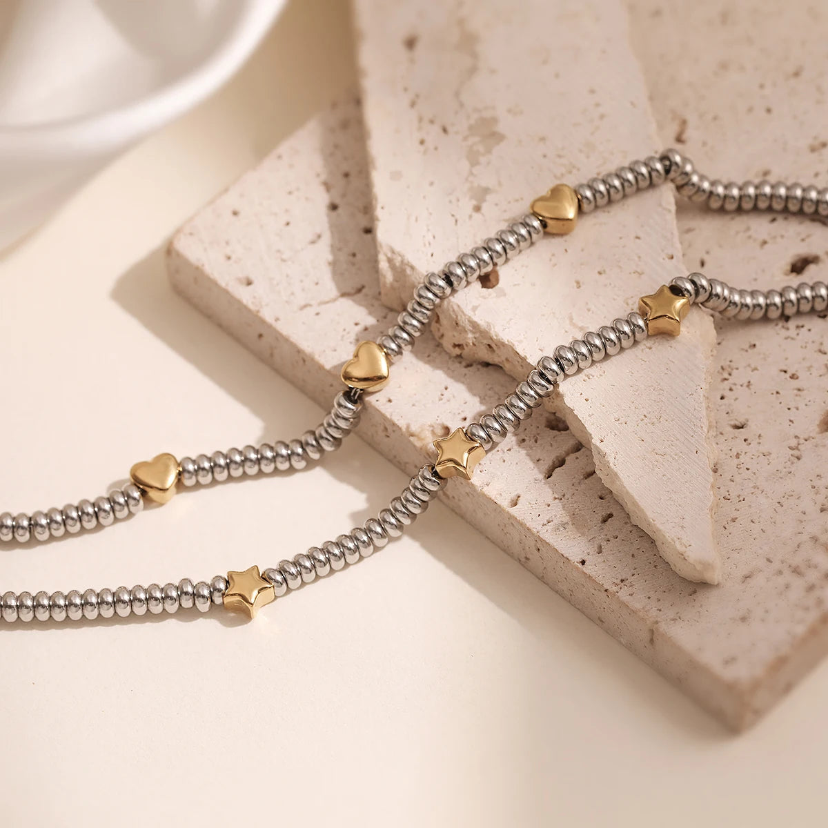 Trendiges Charm-Armband aus nicht verblassendem Edelstahl