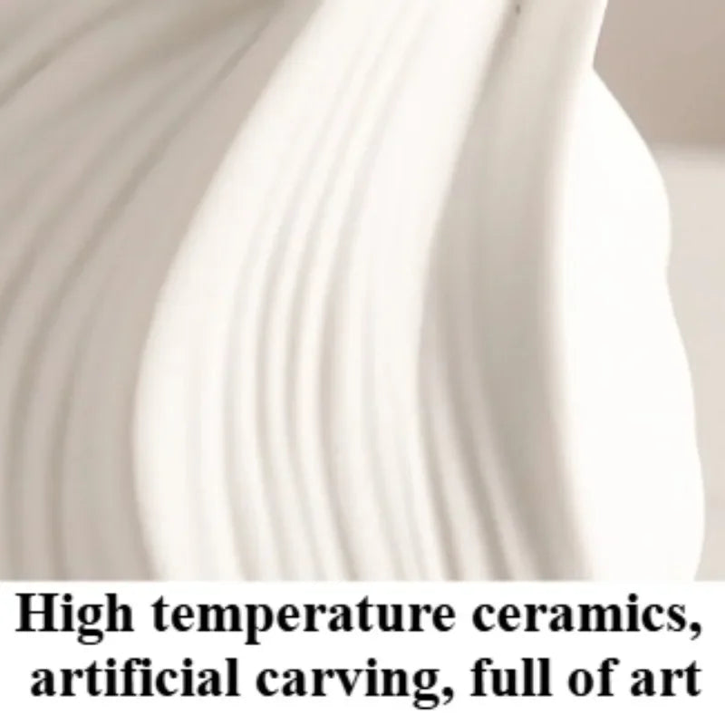 „Nordic Serenity“ – Moderne Tischvase aus Keramik