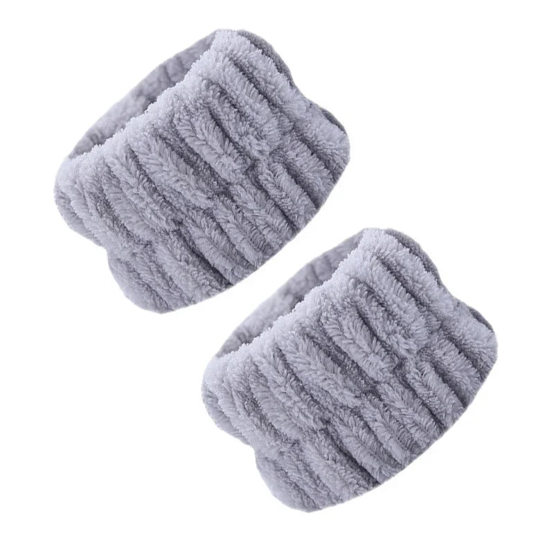Saugfähiges Armband zum Gesichtwaschen