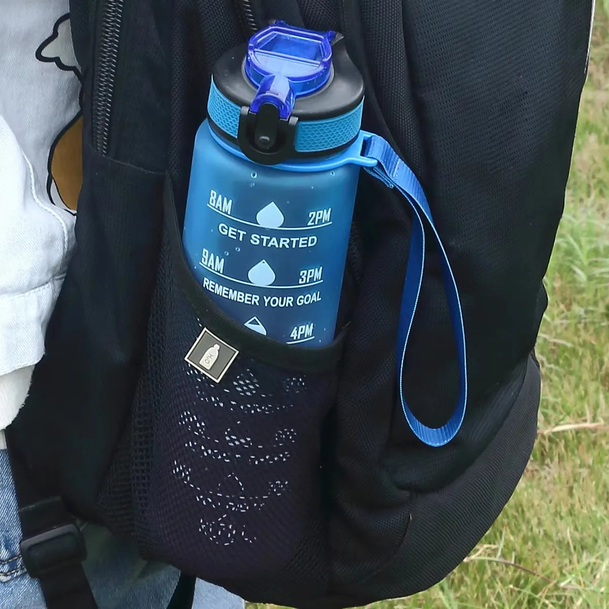 1-Liter Trinkflasche mit Strohhalm für Outdoor-Aktivitäten