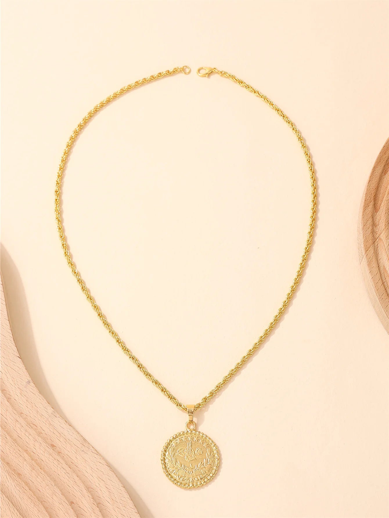 Minimalistische Anhänger-Halskette