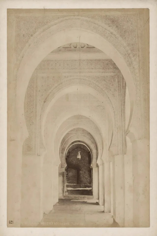 Moderne Aquarell-Landschaft – Minimalistische Leinwandkunst