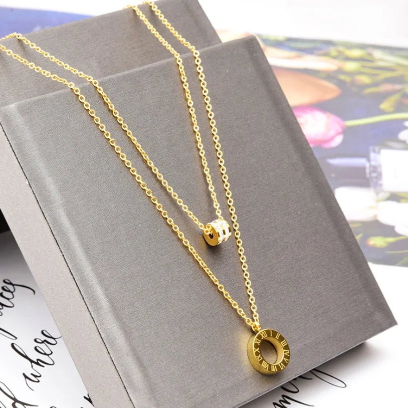 Modern Solitär-Anhänger „Geometric Shine“ – Edelstahl & Zirkon