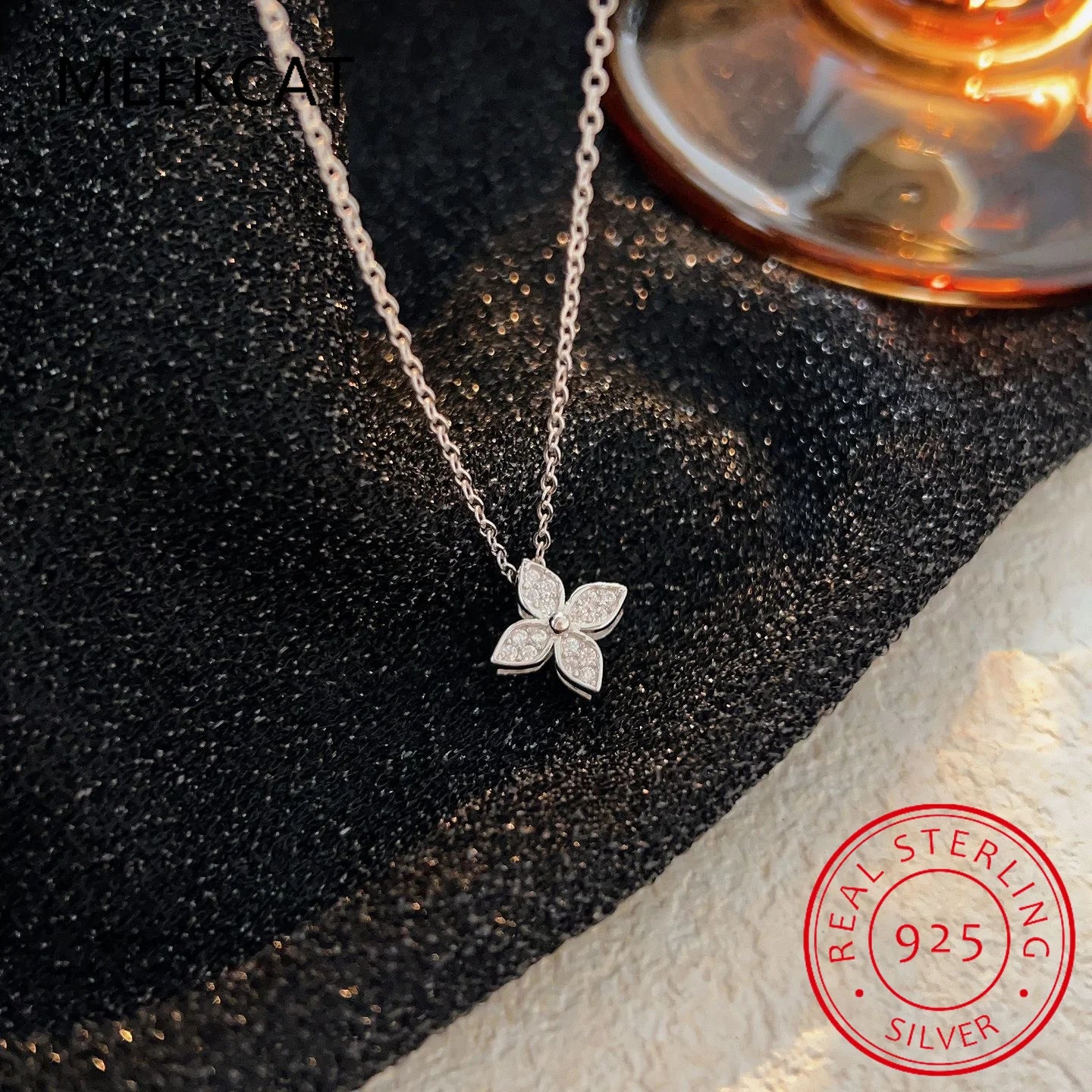 Elegante Halskette mit vierblättrigem Kleeblatt (Roségold, S925 Silber)