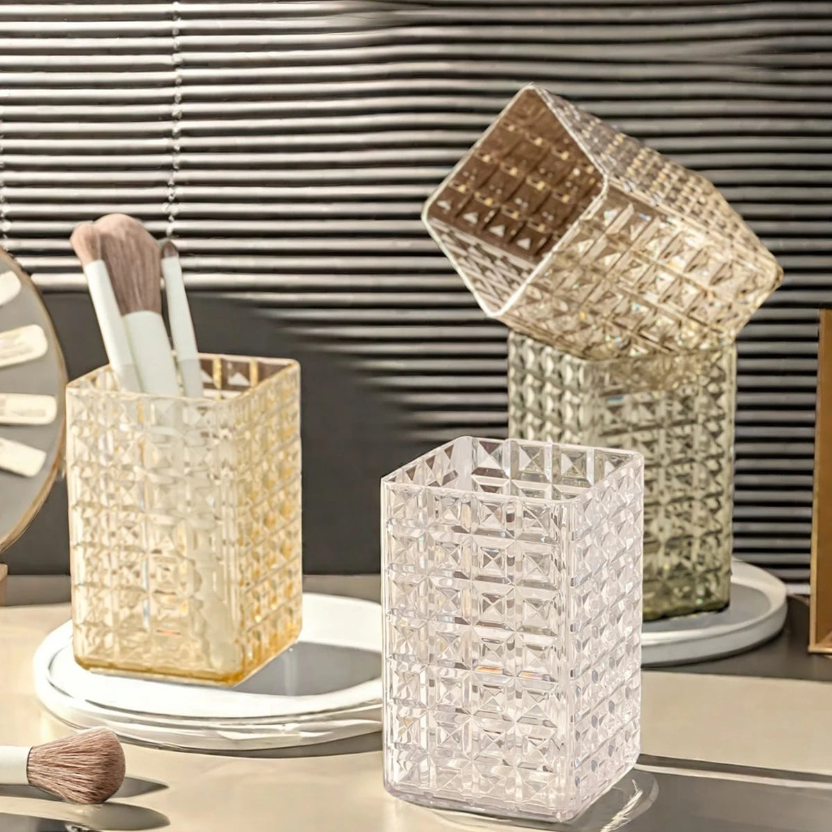 Luxury Beauty-Organizer „Crystal Clear“ – Stilvolle Aufbewahrung für Pinsel & Kosmetik