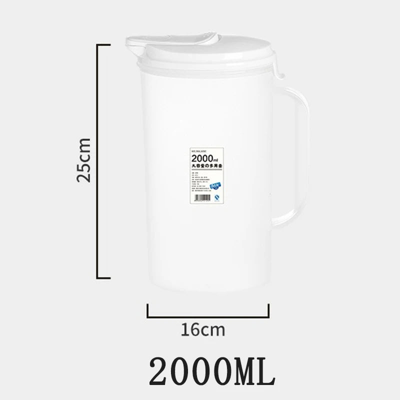 Vielseitiger Wasser- und Saftkrug