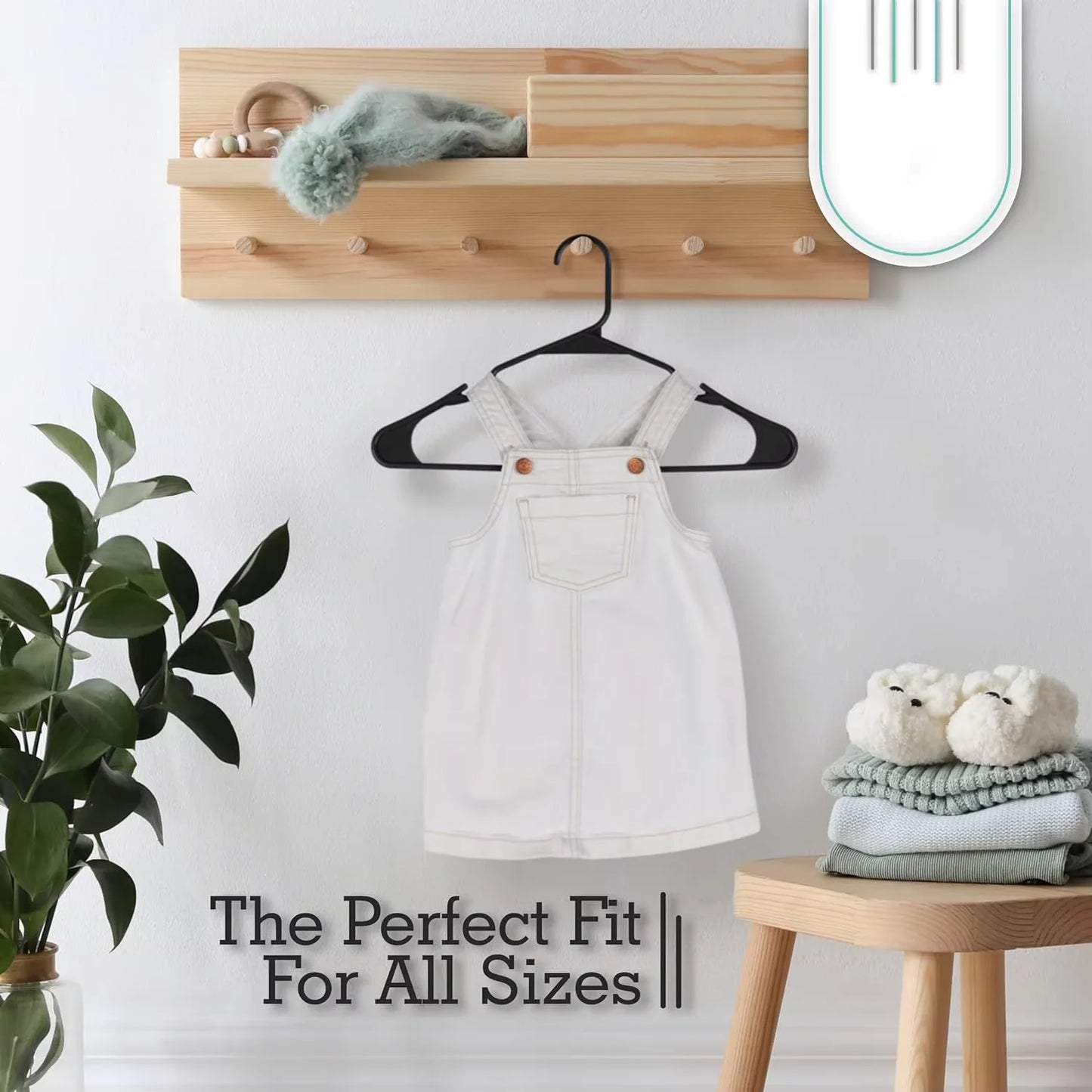 Platzsparende Kunststoff-Kleiderbügel mit Anti-Rutsch-Einkerbungen