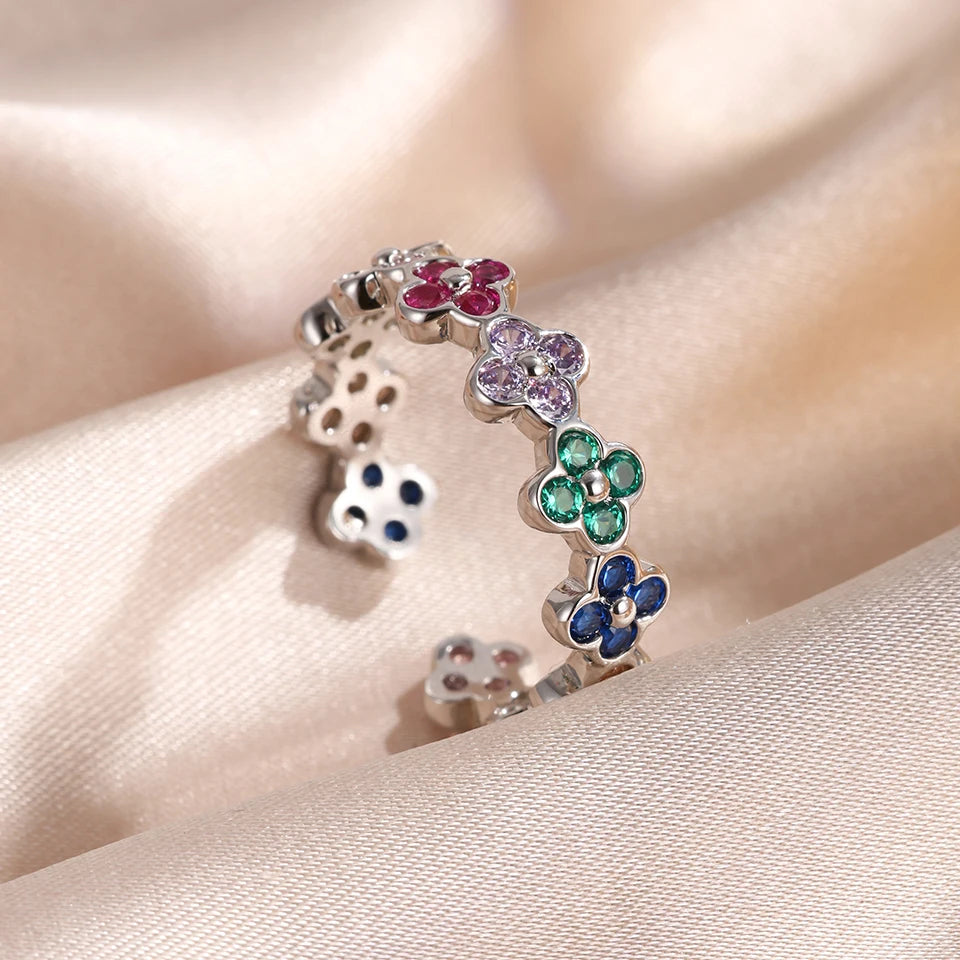 Französisches Nischen-Ring-Set (Vierblättrige Blume & Zirkonia)