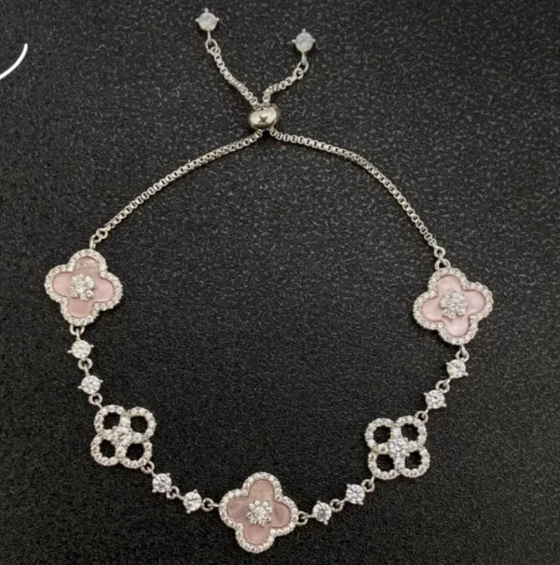 Modisches "Lucky Flower" Armband aus Edelstahl