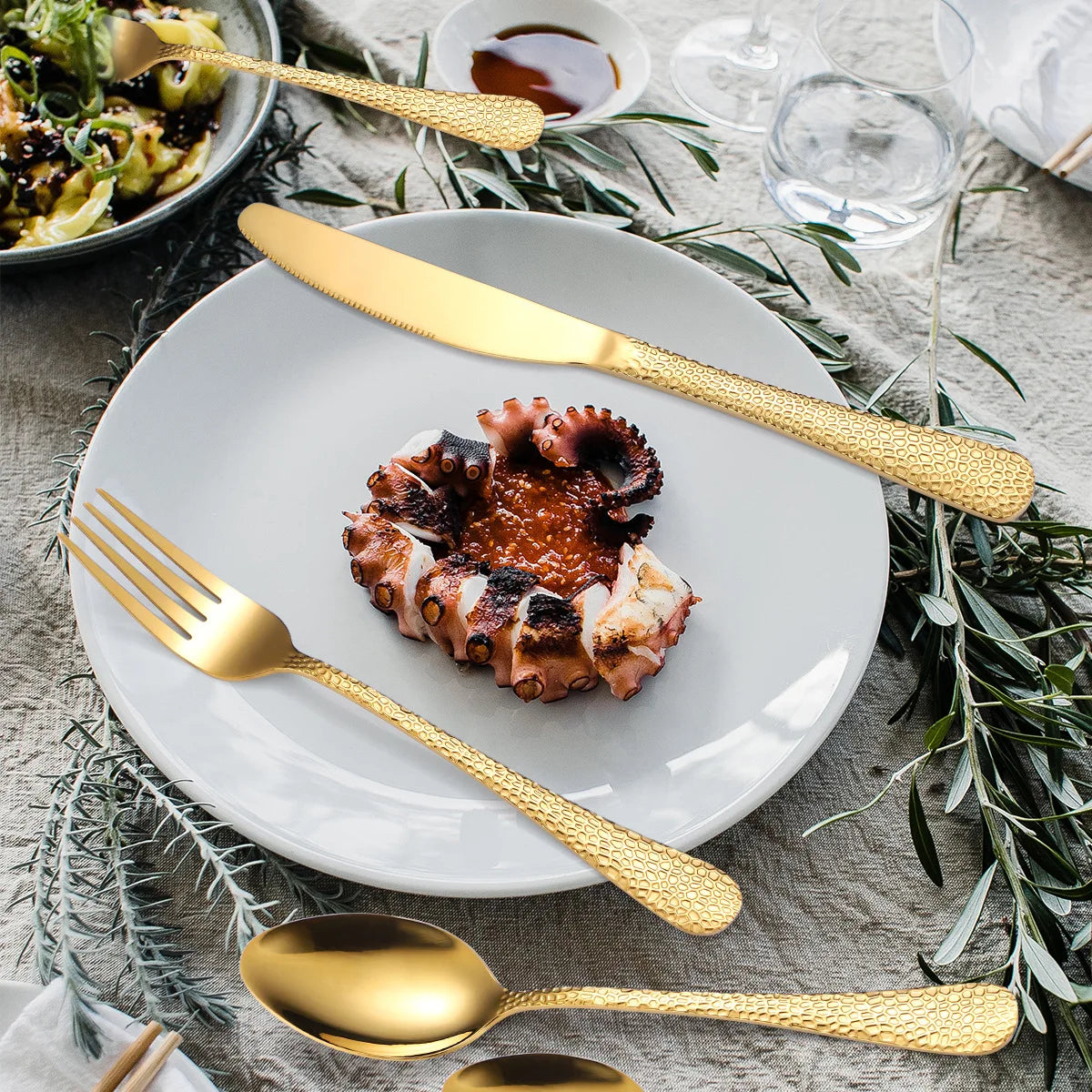 Elegantes Besteckset aus Edelstahl