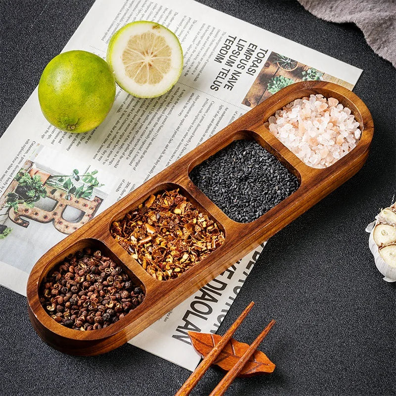 Elegantes Serviertablett mit Unterteilung aus Holz