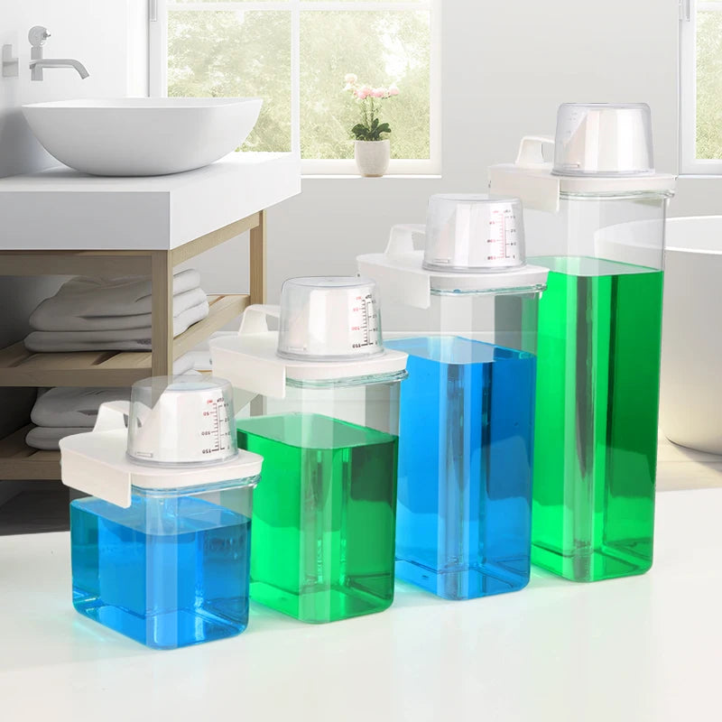 Multifunktionaler Vorratsbehälter mit Messbecher