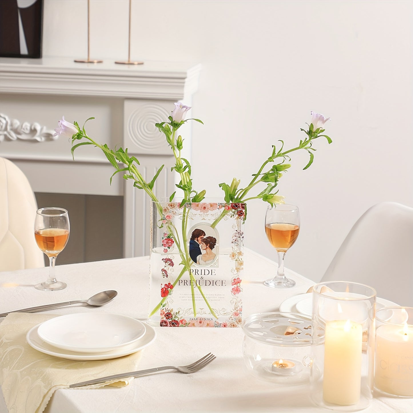 Elegante Buch-Vase aus Acryl im Glam-Stil